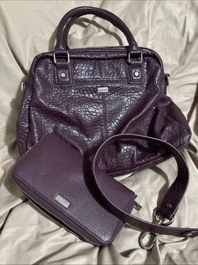 Jewell by thirty one Plum Textured Shoulder Bag with Matching Wallet by